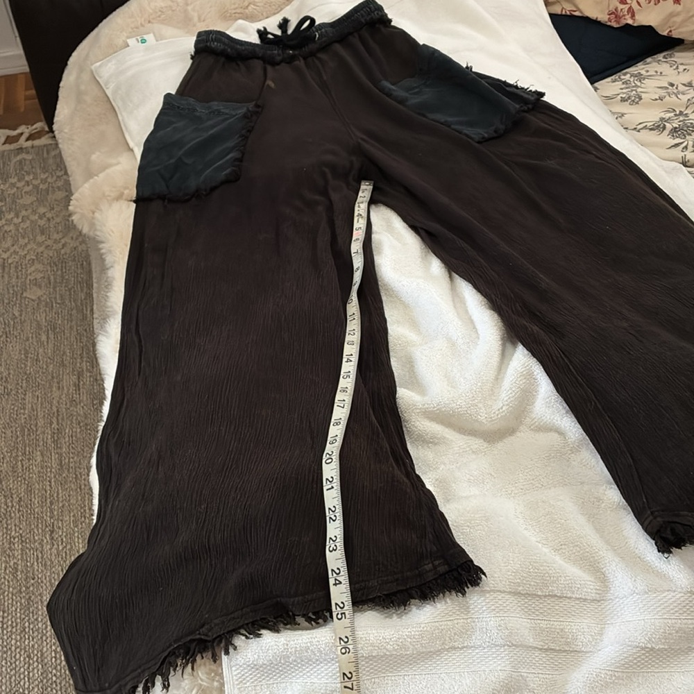 Free People Movement great gauzy like wide leg palazzo pants w/ big pockets - Picture 16 of 16